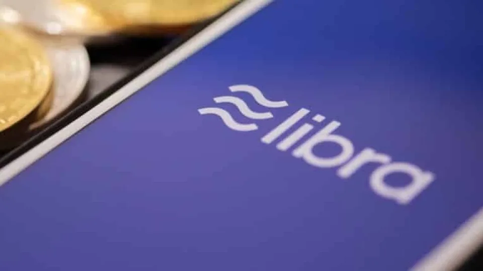 „Facebook“ kuriama kriptovaliuta „Libra“ praranda kitų kompanijų palaikymą