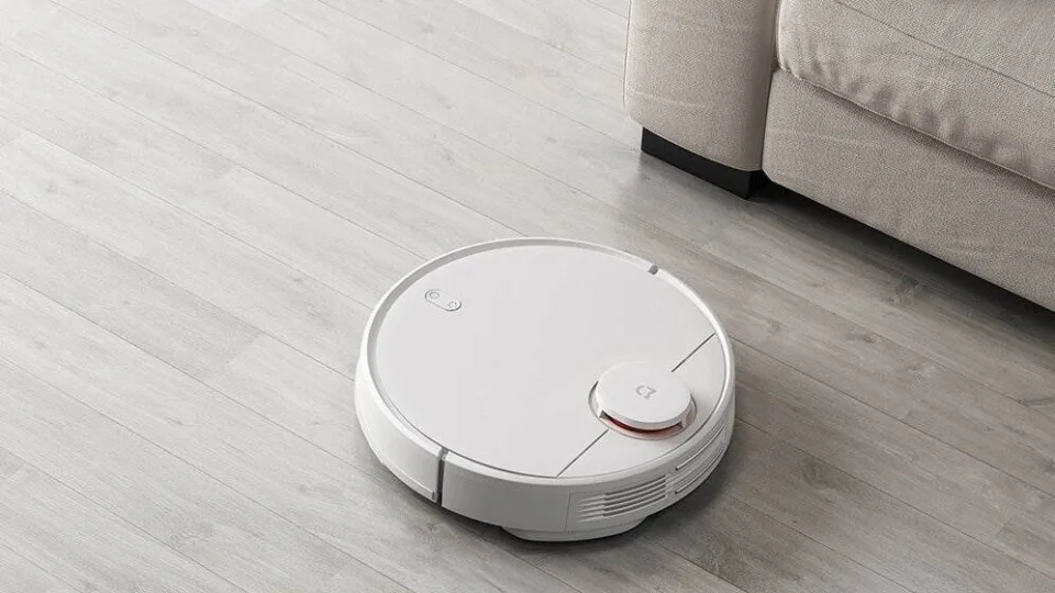Pats laikas robotizuotis: „Xiaomi” robotas siurblys už itin mažą kainą iš Vokietijos sandėlio