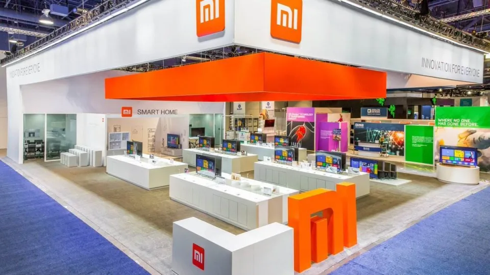 Ne visi patenkinti „Xiaomi“ telefonų kokybe: Indijoje gamintojas priverstas pakeisti nekokybišką įrenginį