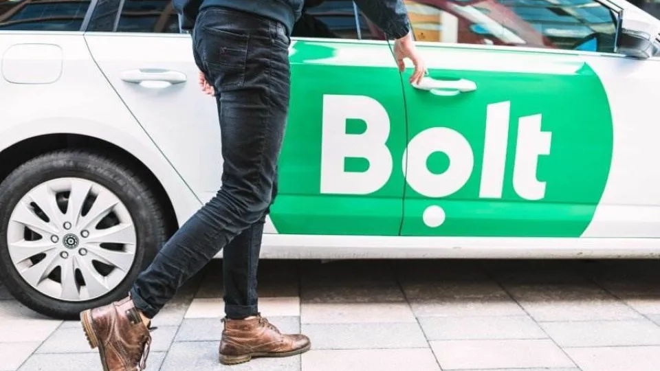 Naujieji „Bolt“ programėlėje: 5 kartus daugiau iškvietimų paryčiais, maisto pristatymo šuolis – sausio 1-ąją
