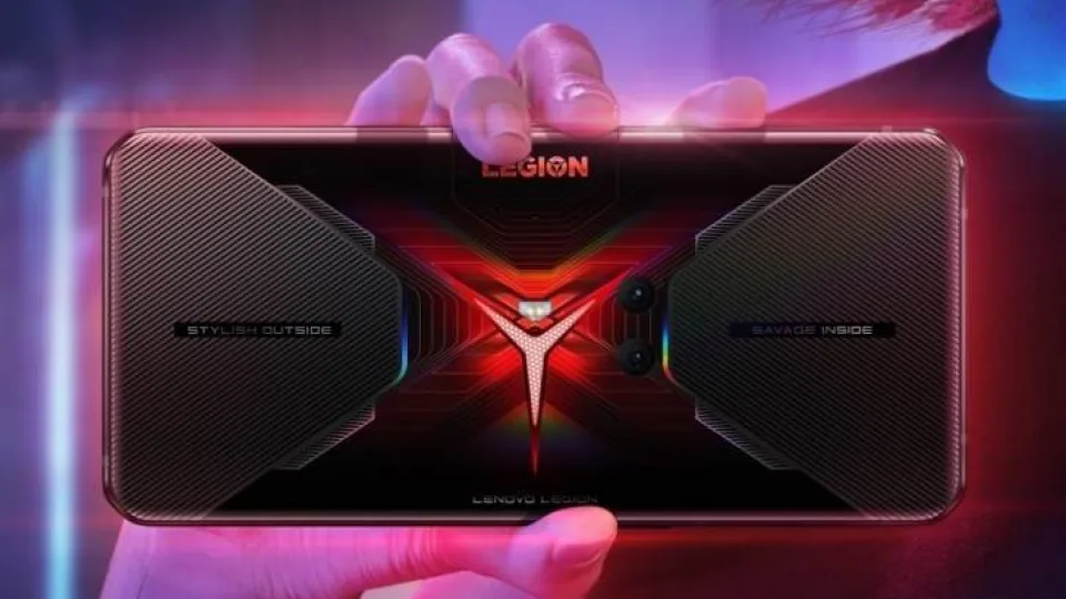 Įspūdingiausias metų telefonas? „Lenovo“ pristatė itin galingą flagmaną, kuriam neprilygsta niekas