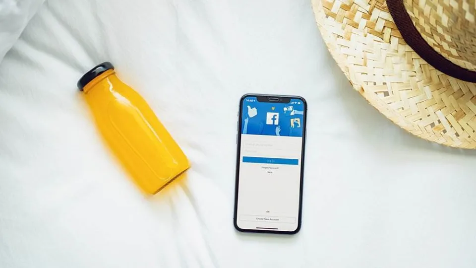 Senojo „Facebook“ naudotojams tai nepatiks: atsinaujinti būsite priversti jau netrukus