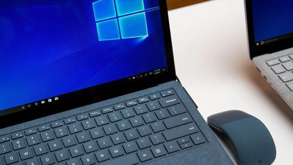 Nedelsiant atsinaujinkite savo pasenusios „Windows“ operacinės sistemos versiją: neįtikėtinos „Windows“ ir „Office“ pakuočių kainos, kurios prasideda vos nuo keleto eurų!