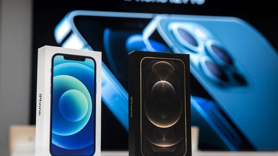 Paaiškėjo kiek kainuoja pagaminti „iPhone 12“ serijos telefonus: skirtumas tarp modelių tiesiog juokingas