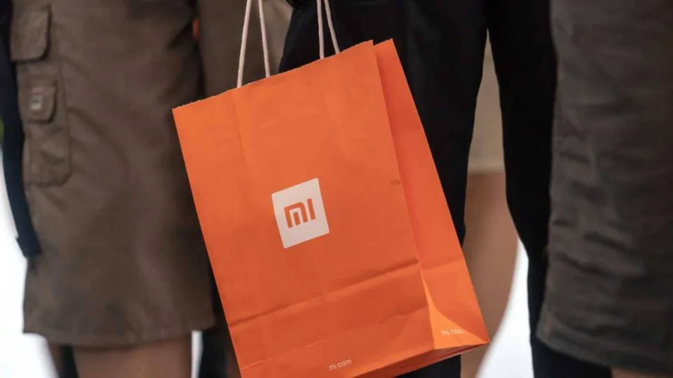 „Xiaomi“ telefonų savininkai pavargo nuo problemų: internete plinta peticijos, kompanijos atstovai mėgina gesinti gaisrą