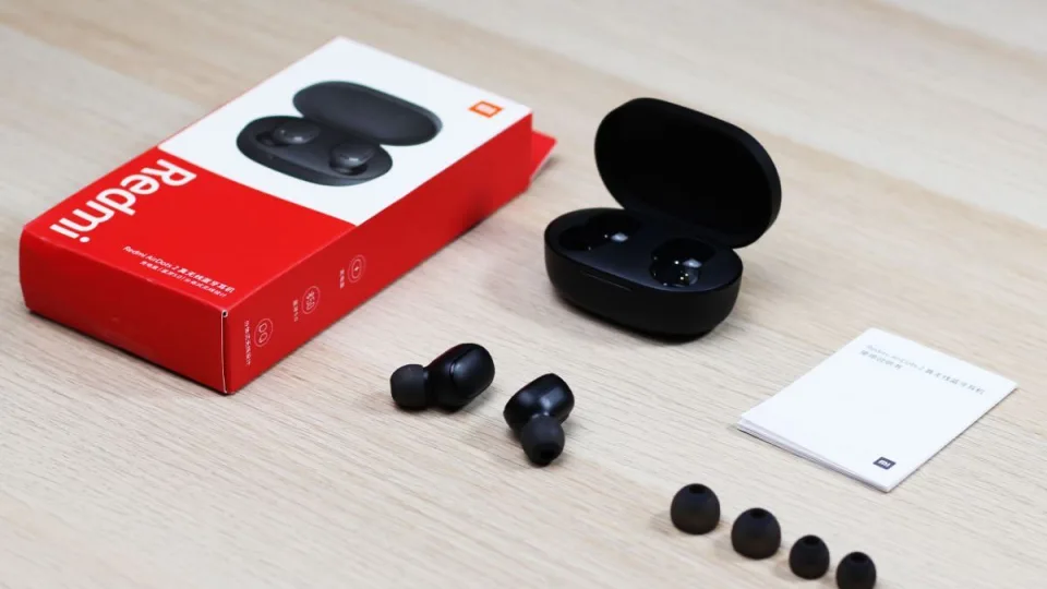 Neįsigyti neįmanoma: naujos kartos „Xiaomi” belaidės ausinės - vos €18,26