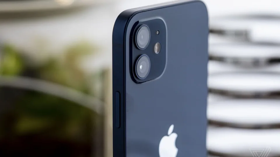 Brazilija neapsikentė: pastatė „Apple” į vietą, kol visas pasaulis nedrįso nė žodžio ištarti