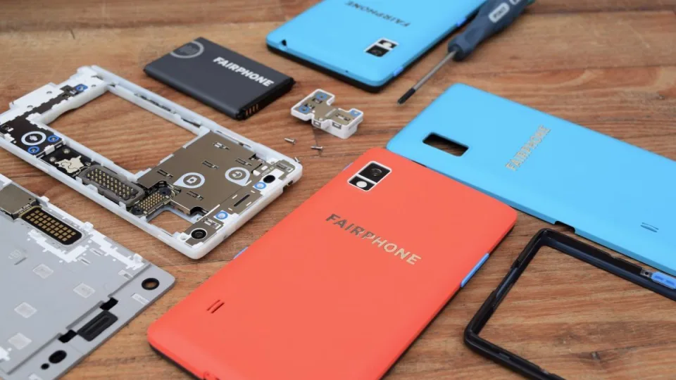 Ilgaamžiškiausias pasaulio telefonas: atnaujinimus gauna jau 6 metus