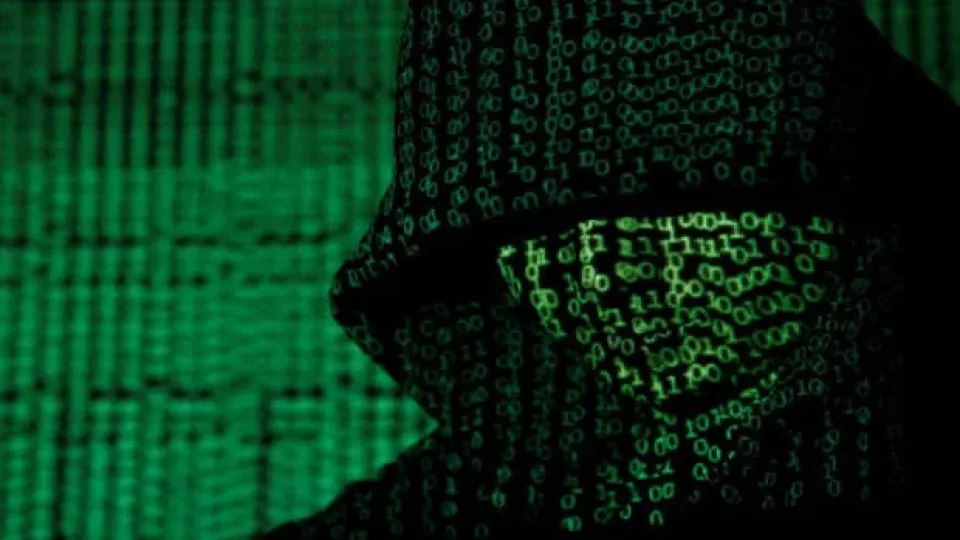 Išrasta technologija, kurios dėka duomenys vagiami tiesiai iš monitoriaus