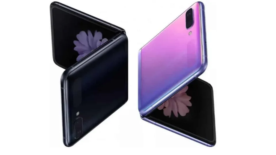 „Samsung“ nestokoja optimizmo: planuoja parduoti įspūdingą kiekį „Galaxy Z Flip“ telefonų