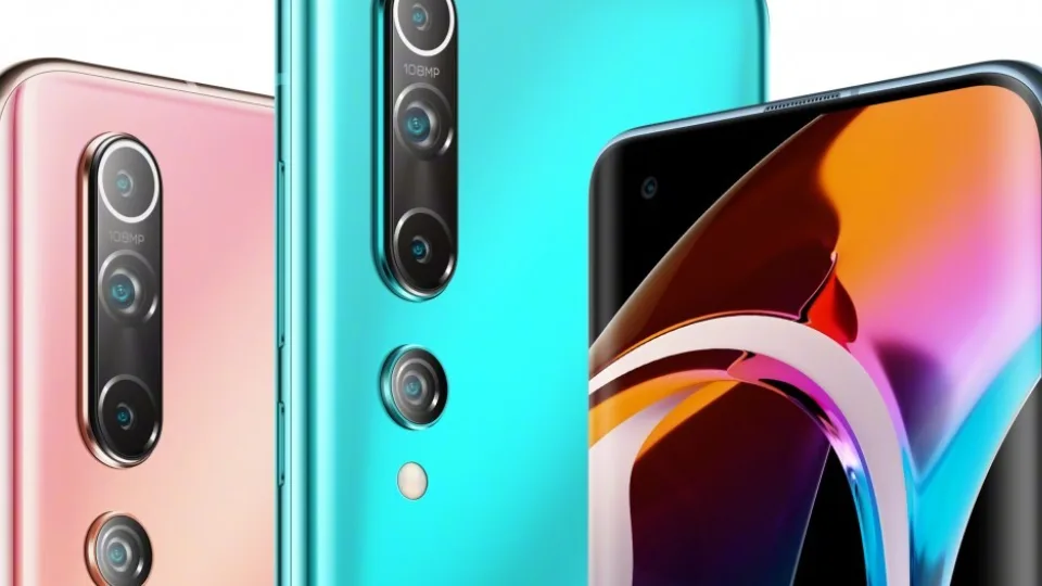 Žinomas galutinis „Xiaomi Mi 10” dizainas ir galia: kompanijos vadovas jį lygina su „Huawei Mate 30 Pro”