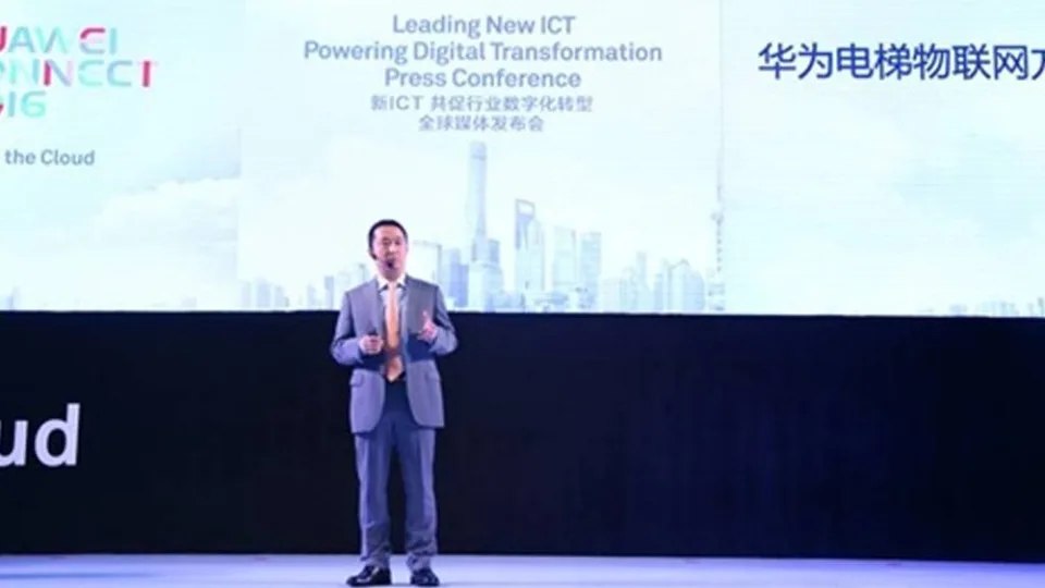 „Huawei” kovoja su koronavirusu, pasitelkdama… liftus ir išmaniuosius telefonus