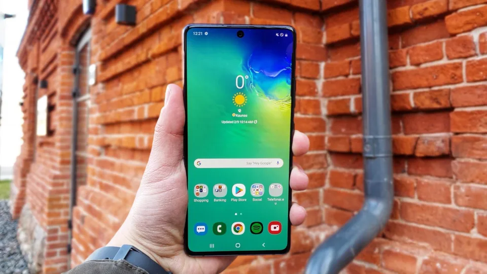 „Samsung Galaxy S10 Lite” apžvalga
