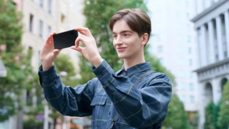 „Sony“ turi naujienų ir pigesnių telefonų gerbėjams – pristatytas naujasis „Xperia 10 II“ telefonas