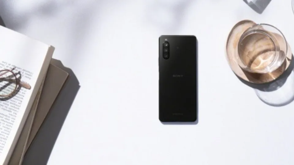 Aiškėja naujųjų „Sony“ telefonų kainos, už flagmaną teks gerokai paploninti piniginę