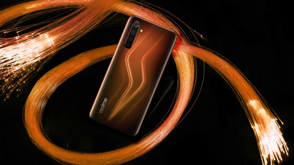 „Realme“ pristatė „Realme 6“ serijos telefonus – vienas iš modelių turi net 6 kameras