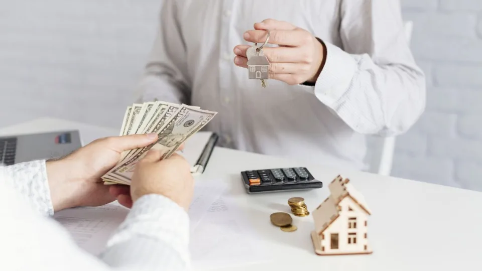 Signalas jaunoms šeimoms: valstybė svarsto platesnes finansines paskatas būstui įsigyti