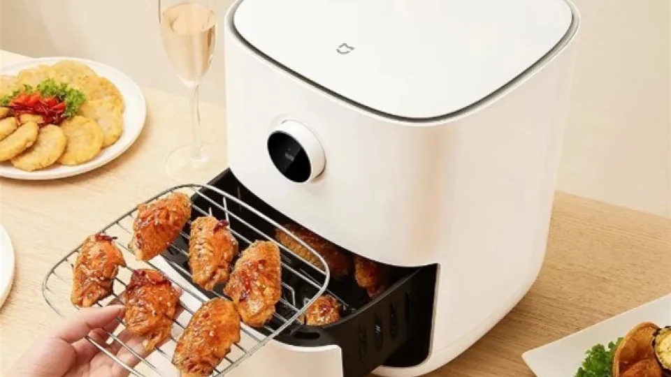 Ar jūsų karšto oro gruzdintuvė skleidžia nemalonų kvapą? Pasakė, kokią klaidą daro daugelis