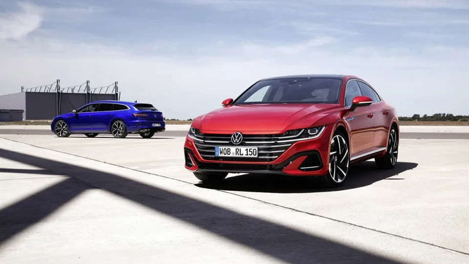 Naujieji „Volkswagen Arteon“ ir „Arteon Shooting Brake“: įkraunamas hibridas ir atskiras R modelis