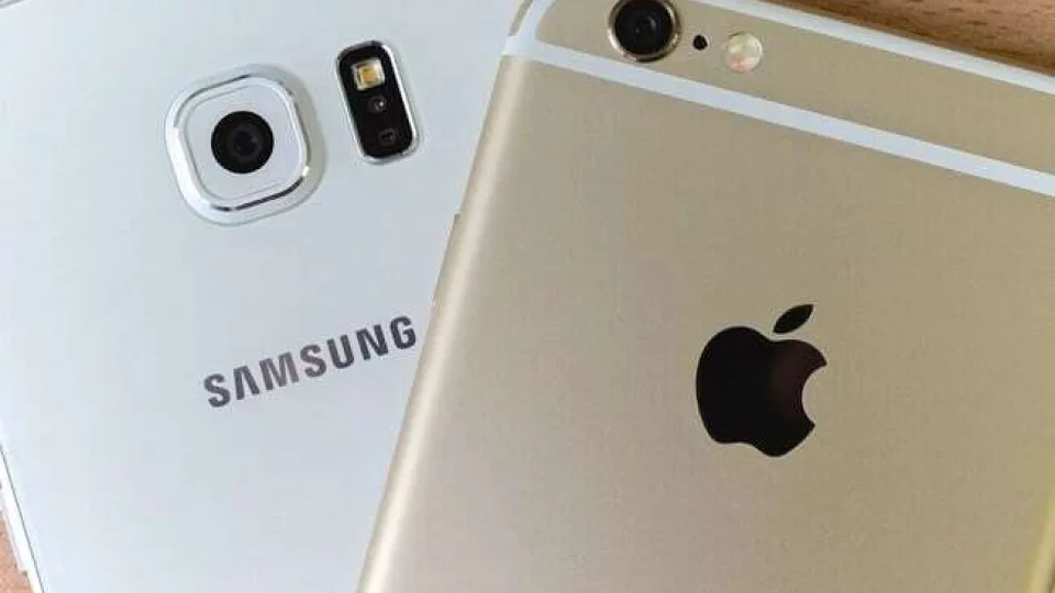 „Apple“ pagaliau susitaikė su „Samsung“: nutraukė 7 metus trukusį karą