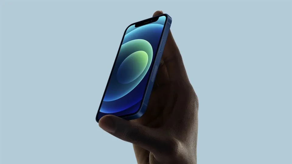 Kiek įvairiose šalyse kainuos vakar pristatyti „iPhone 12” telefonai? Skaičiai tiesiog bado akis
