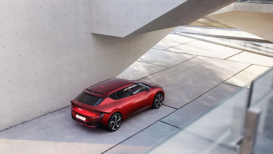 Amerikiečiai jau išsirinko geriausius 2022 elektromobilius: apdovanojimą pelnė „Tesla“, o geriausiojo vardo laimėtojas nustebins daugelį