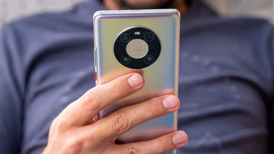 Pasaulis turi naują išmaniųjų telefonų kamerų čempioną: juo tapo „Huawei Mate40 Pro”