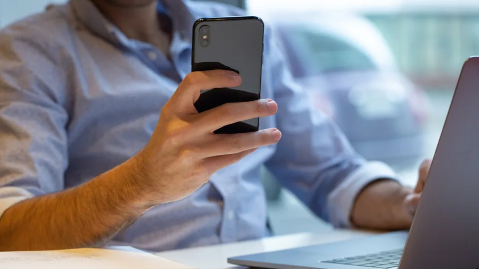 Pastebėjote vieną iš šių ženklų savo telefone? Veiksmų būtina imtis tučtuojau, galite prarasti net ir pinigus