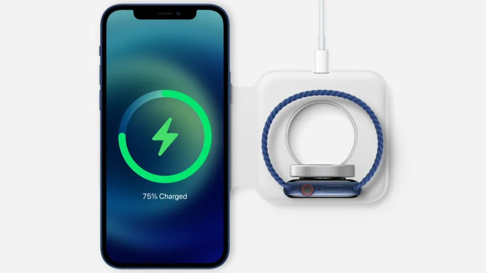 Pamatykite kaip realiai atrodo „MagSafe Duo” įkroviklis
