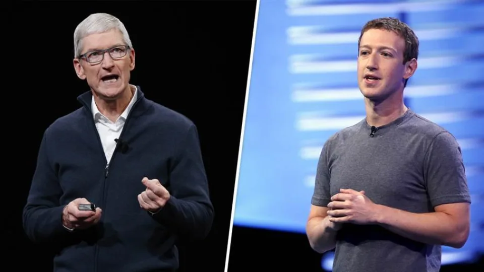 Tarp „Apple ir „Facebook” perbėgo juoda katė: „Apple” pasibaisėjo socialinio tinklo šnipinėjimo mastais