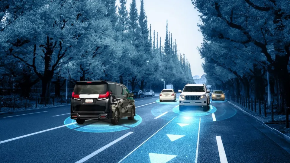 Įvardijo labiausiai autonominiams automobiliams pasiruošusias valstybes: Lietuva iššūkio dar nepriėmė