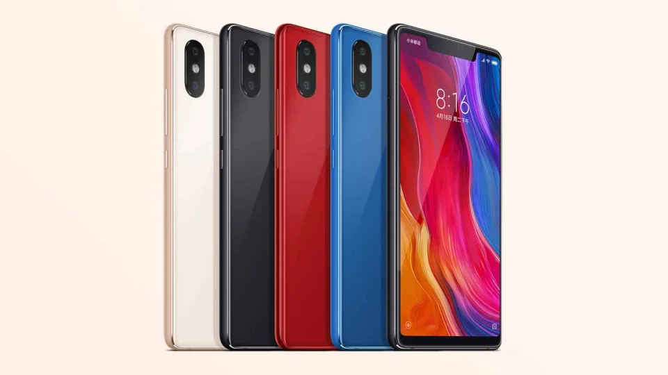 „Xiaomi“ pristatė padidintos talpos „Mi 8 SE“ ir „Redmi Note 5“ modelius