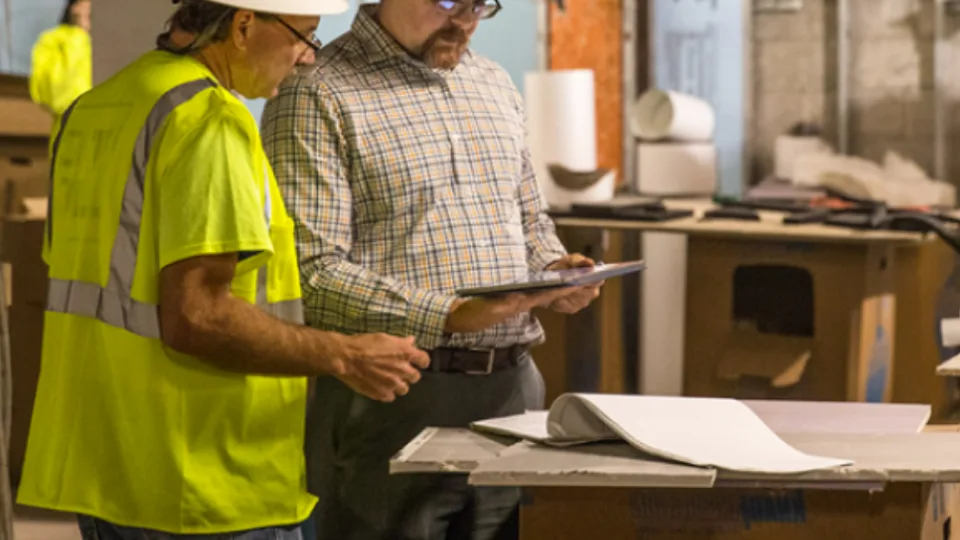 Pasirengimas darbui, persirengimas specialiais drabužiais ar kasos perėmimas yra jūsų darbo laikas