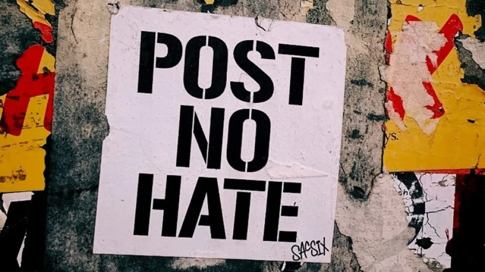 Piktiems komentatoriams artinasi liūdnos dienos, sužinokite kas netrukus pasikeis