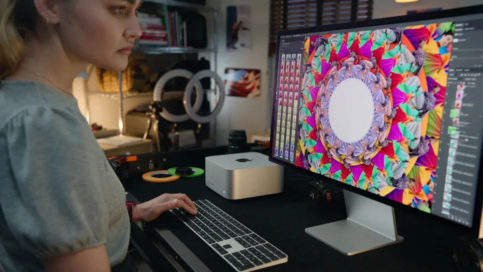 „Apple“ pristatė kompiuterį, skirtą tikriems profesionalams: naujasis „Mac Studio“ nustebins ne tik galimybėmis, bet ir savo kaina
