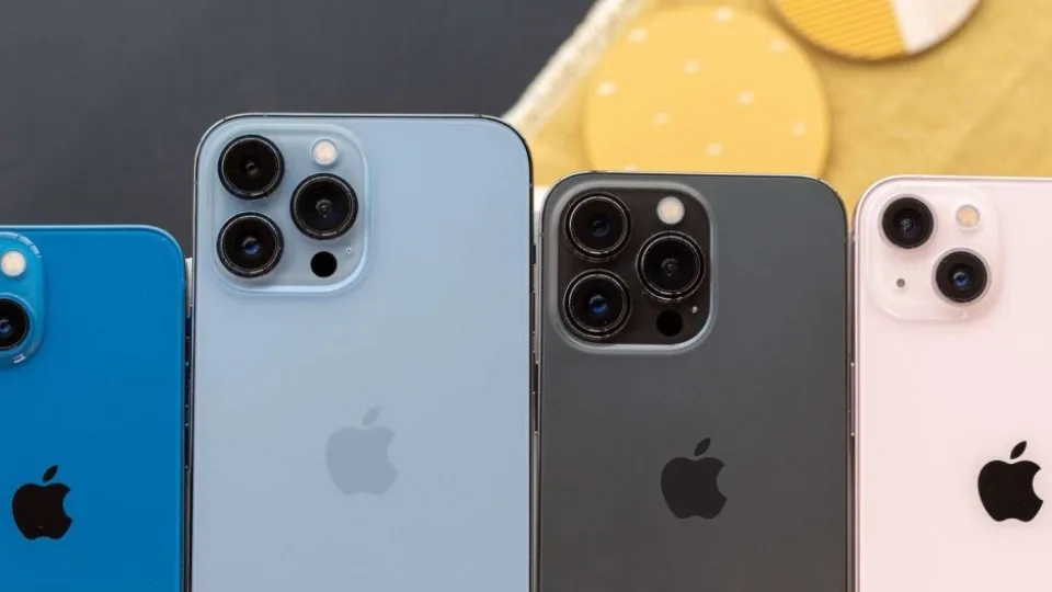 Kalėdoms naujųjų „iPhone 14 Pro“ jau neįsigysite: „Apple“ problemos su galingiausiais įrenginiais tampa kritiškos