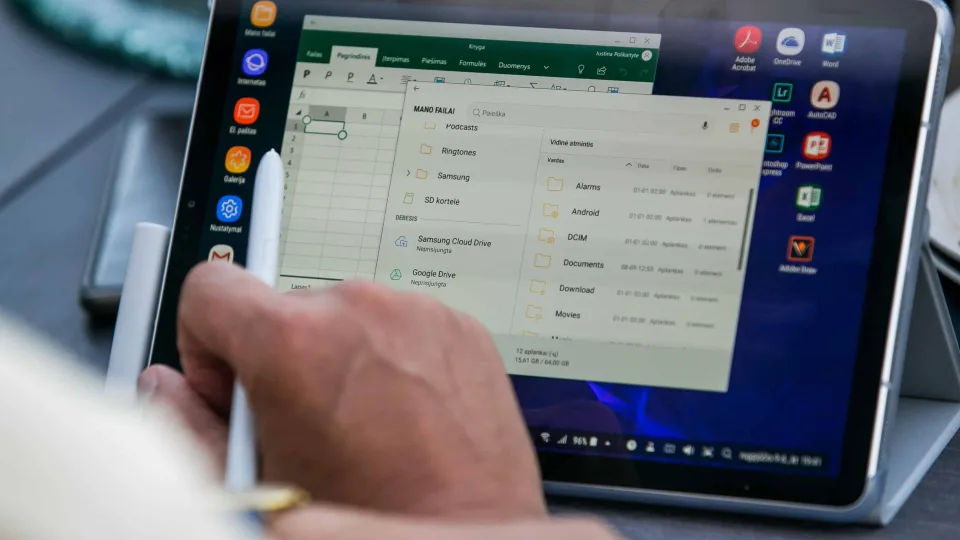Galingą ir stilingą planšetę „Samsung Galaxy Tab S4“ jau galima įsigyti ir Lietuvoje
