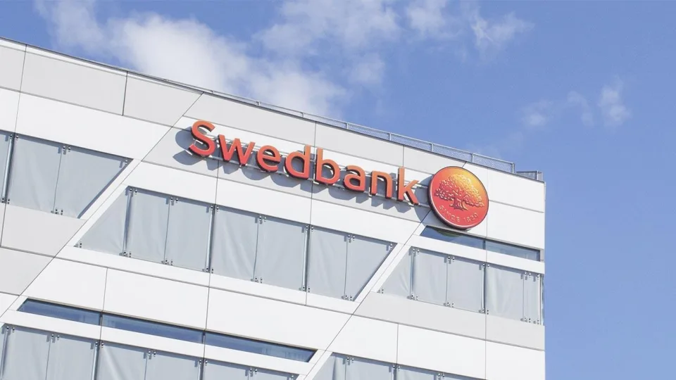 „Swedbank“ klientai negali naudotis savo bankininkyste: bankas praneša apie veiklos sutrikimus