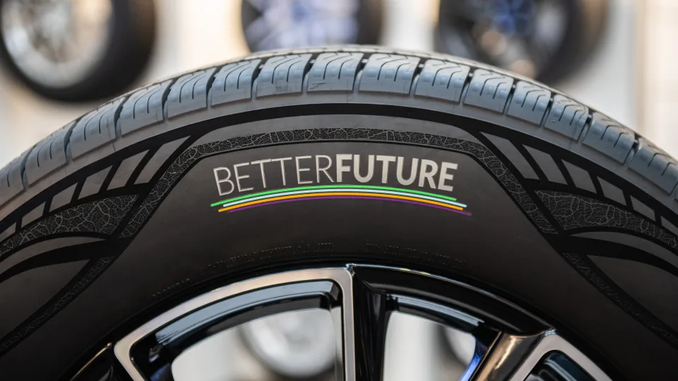 „Goodyear“ demonstruoja naujos kartos padangos: išskirtinės savybės, kurios gali padėti sutaupyti daugiau degalų
