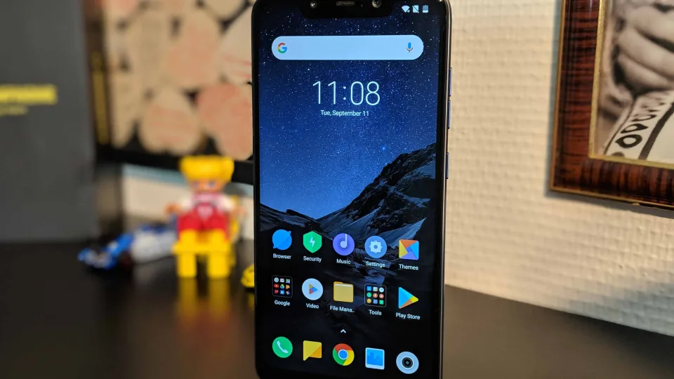 „Pocophone F1“ apžvalga