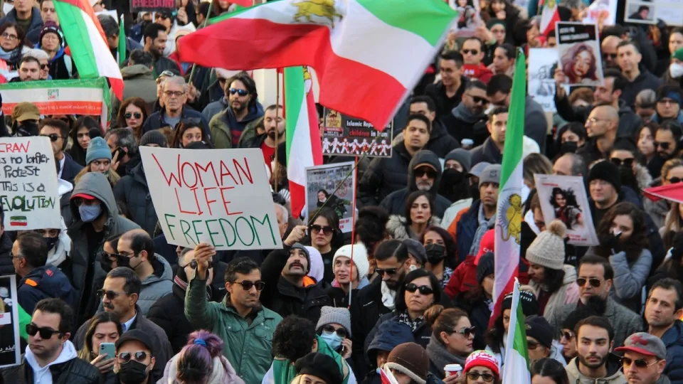 Įtampa kaimynystėje auga: užuominos apie galimus smūgius pasiekė regiono sostines