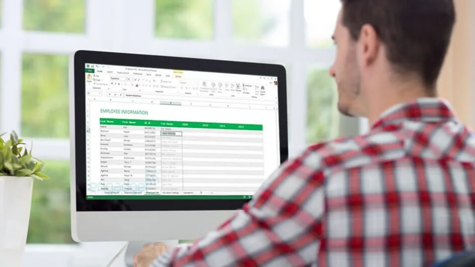 „Microsoft“ plečia dirbtinio intelekto galimybes, integracija jau pasiekė ir „Excel“ bei „Word“
