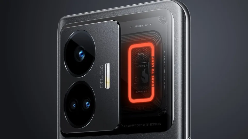 Kitąmet sulauksime įspūdingo „Realme“ išmaniojo telefono su 10 000 mAh talpos baterija