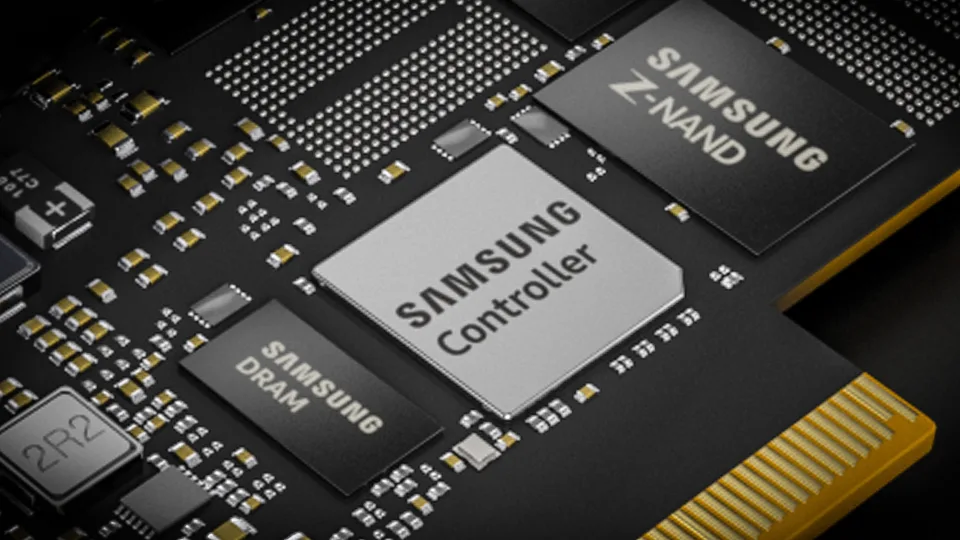 „Samsung“ žaibiškai sureagavo į pasirodžiusius gandus: paaiškėjo, jog korėjiečių spaudos išplatinta netikėta naujiena - melaginga