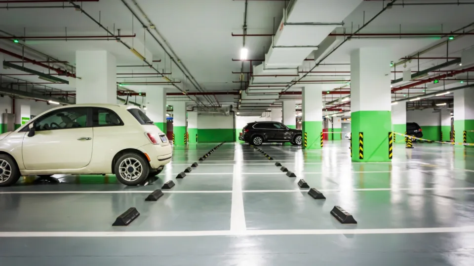 Išvenkite baudos ar kitų nuostolių: pasakė, kaip parkuoti automobilį per įvairius renginius ar festivalius
