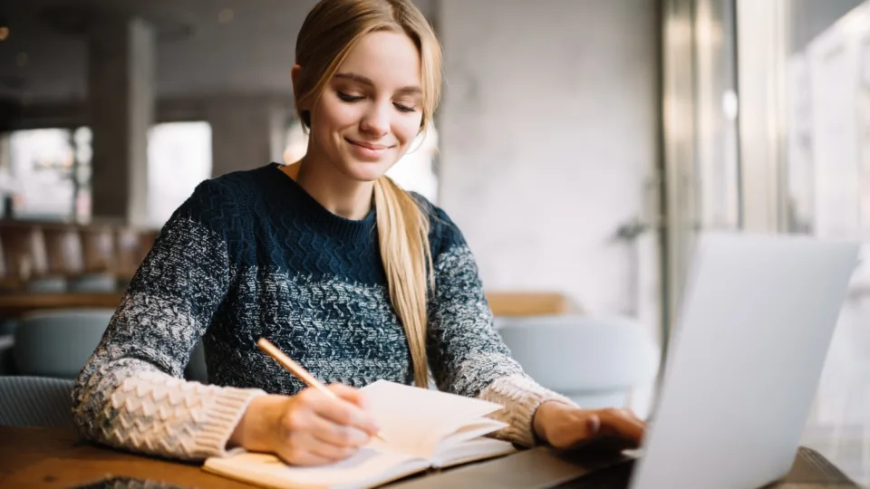 „Ignitis“ rūpinasi ir jaunimo ateitimi: skirs paramą energetikos kryptį pasirinkusių studentų stipendijoms Latvijoje