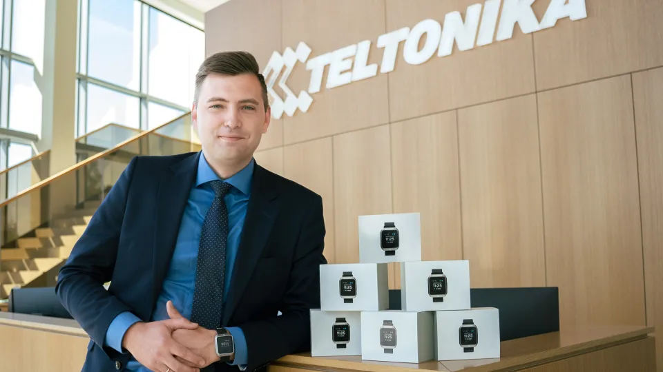 „Teltonika“ pradėjo gaminti medicininę apyrankę, padedančią širdies ligomis sergantiems žmonėms