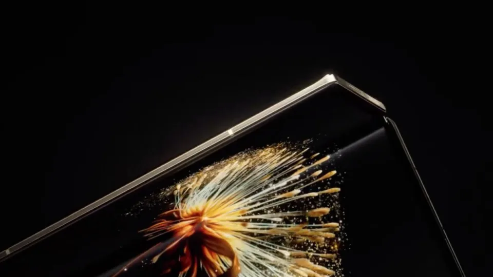 „Xiaomi“ taikosi į sulenkiamų telefonų rekordą: naujasis „Mix 4 Fold“ turėtų tapti ploniausiu tokio tipo įrenginiu rinkoje