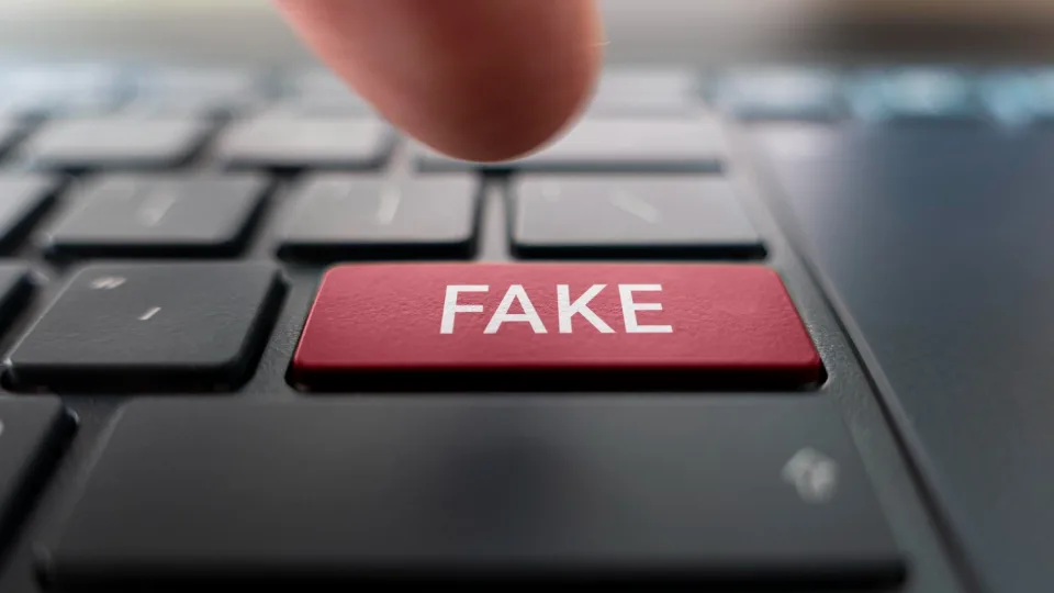„Microsoft“ analizuoja dezinformacijos kiekį internete: nors šiemet aktyvumas ir mažesnis, tačiau rusai jau pradeda darbuotis