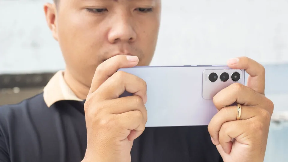 „Vivo“ telefonų pavadinimai gali tapti tikru galvos skausmu: pristatytas jau trečias įrenginys, kuris turi tokį patį pavadinimą kaip ir ankstesni variantai